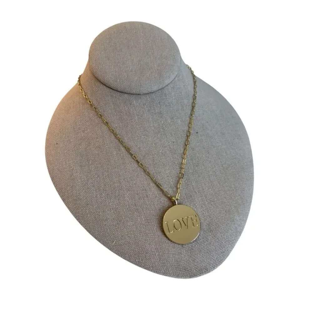 Gold Toned Reversible Medallion Heart Pendant Necklace. Very Pretty